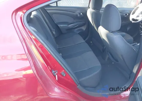 2015 Nissan Versa 1.6 Sv z USA, uszkodzony, nr VIN 3N1CN7AP0FL829233